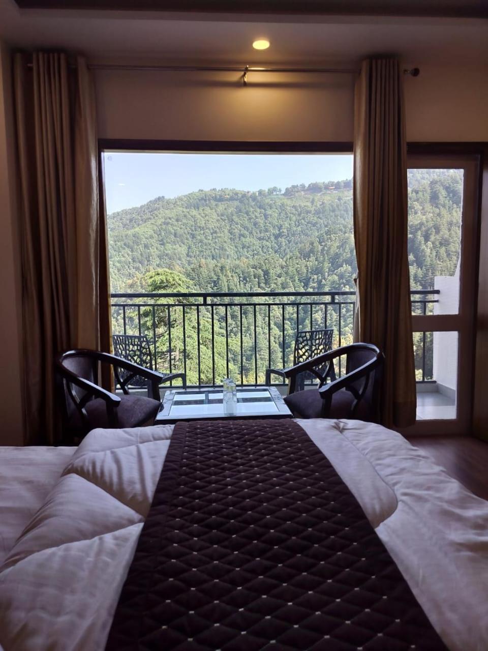 Summer Hill Resort Chail Exteriör bild